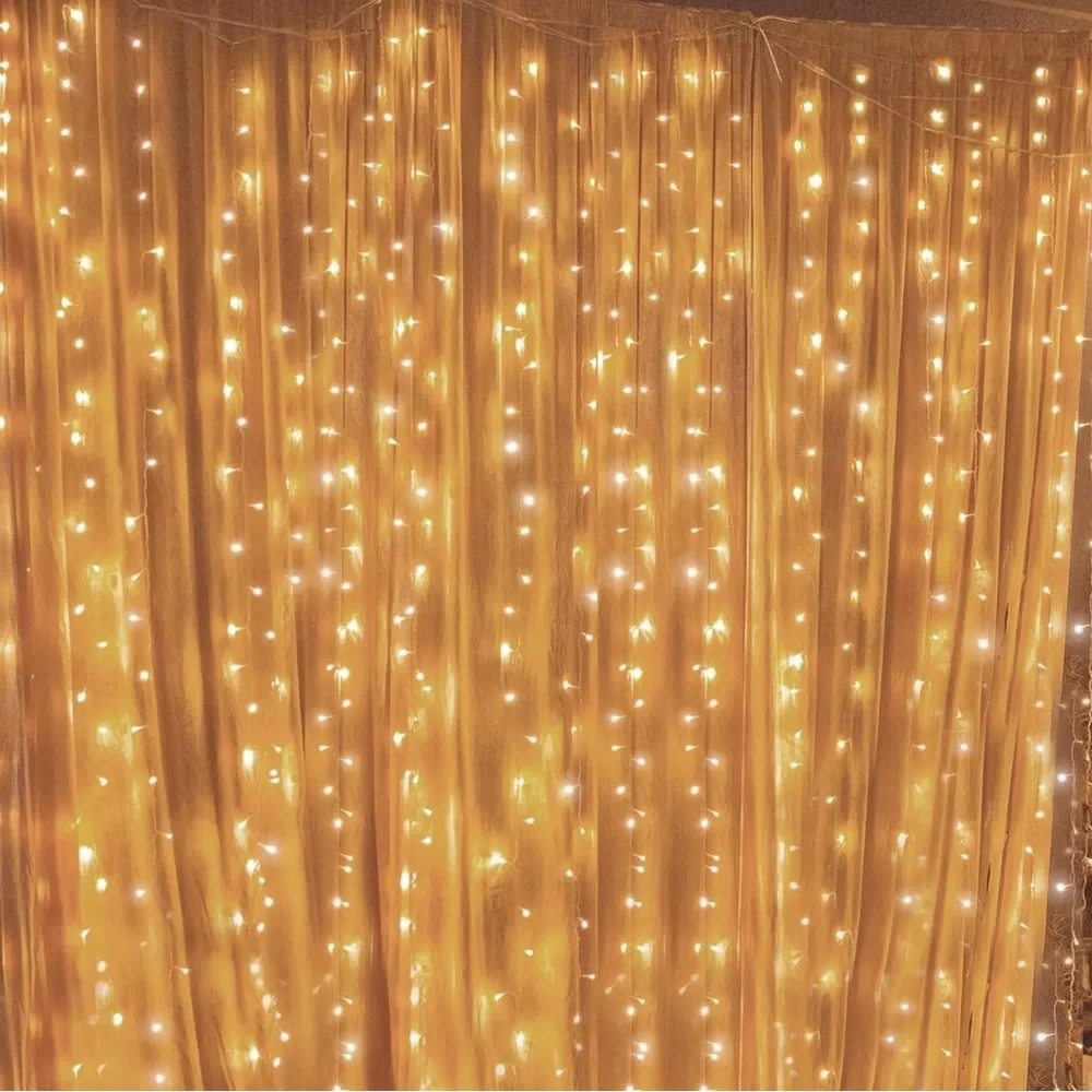 NEW Twinkle Star Curtain String Lights 300LED Indoor & Outdoor Use Warm White